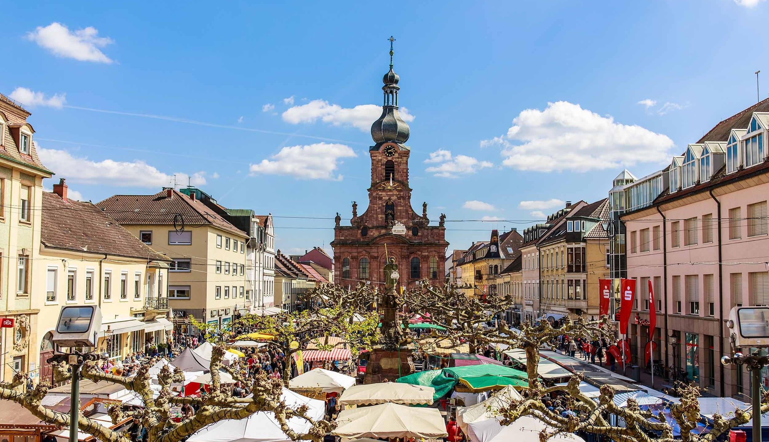 Frühlingsmarkt beim Verkaufsoffenen Sonntag. Foto: Paul Gärtner Frühlingsmarkt beim Verkaufsoffenen Sonntag