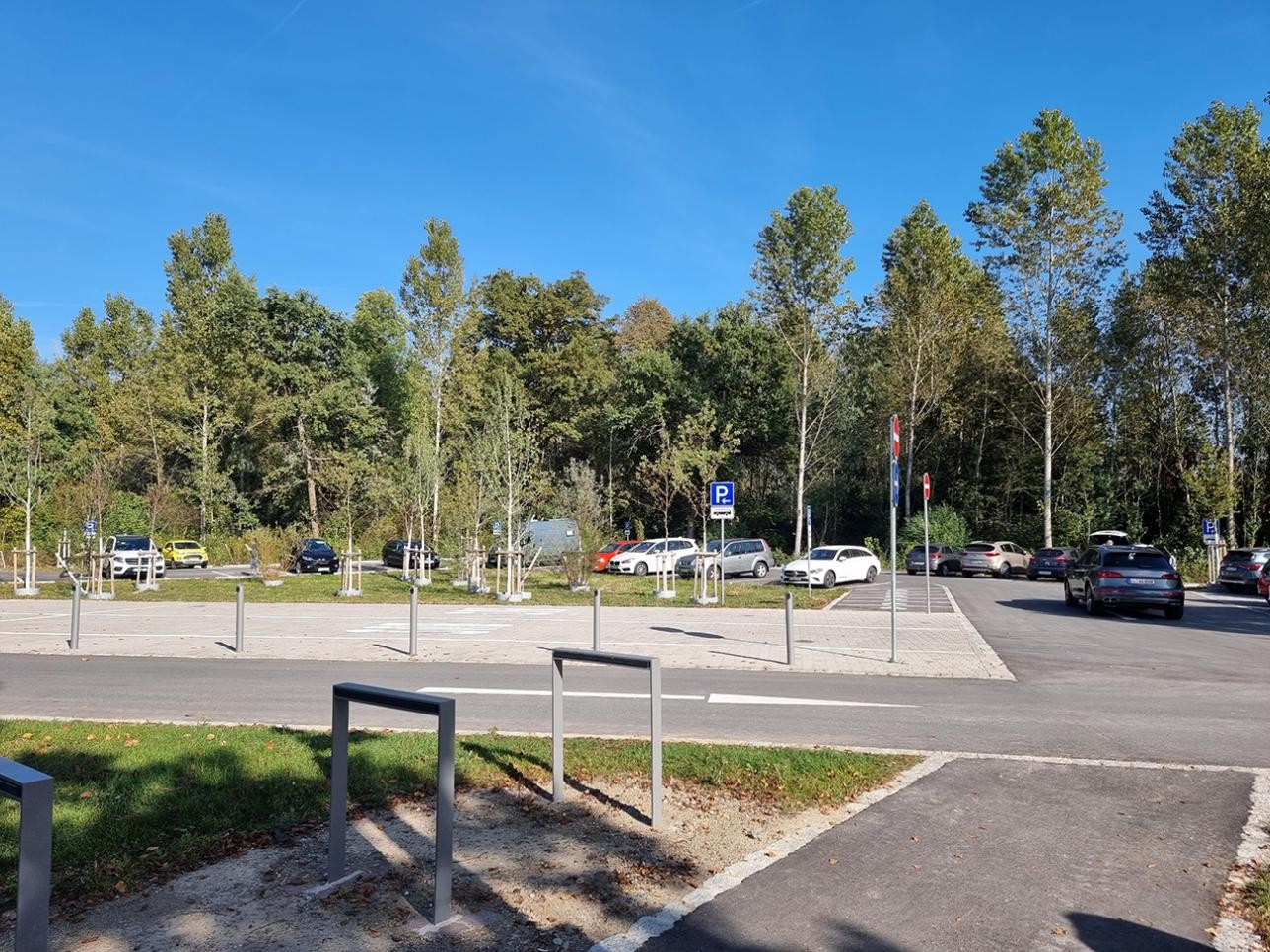 Parkplatz Rheinpromenade Plittersdorf. Foto: Isabelle Joyon Parkplatz Rheinpromenade Plittersdorf