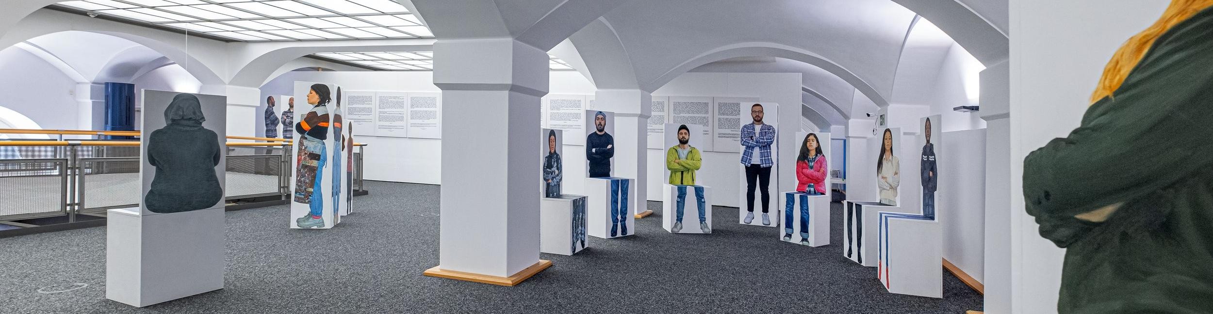 Regelmäßig finden begleitende Veranstaltungen zu den aktuellen Ausstellungen der Städtischen Galerie Fruchthalle statt, Foto: Oliver Hurst. 1. OG der Städtischen Galerie Fruchthalle Rastattt.