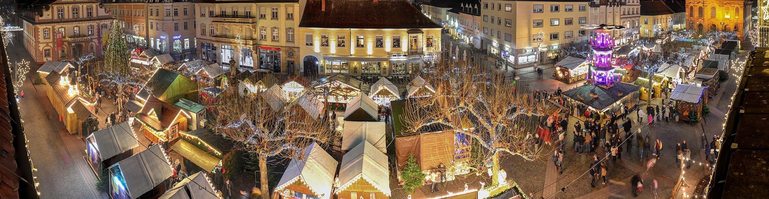 Vue aérienne du marché de Noël de Rastatt